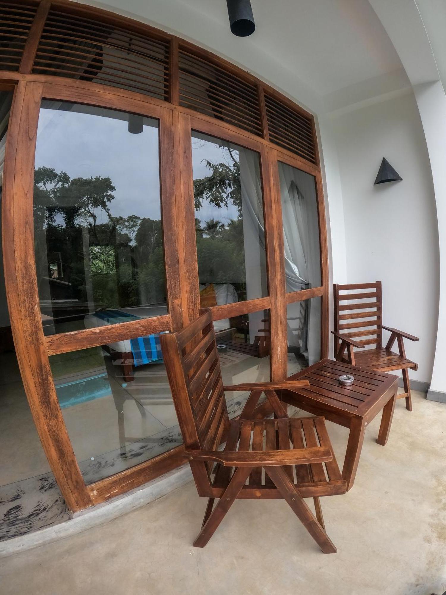 Hotel Athgira Udawalawe Buitenkant foto